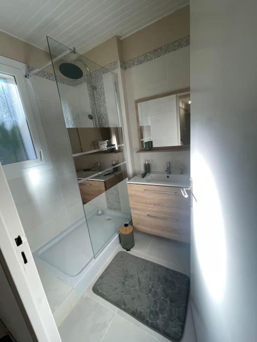 Maison 3Chambres ,Climatisee Ним Екстериор снимка
