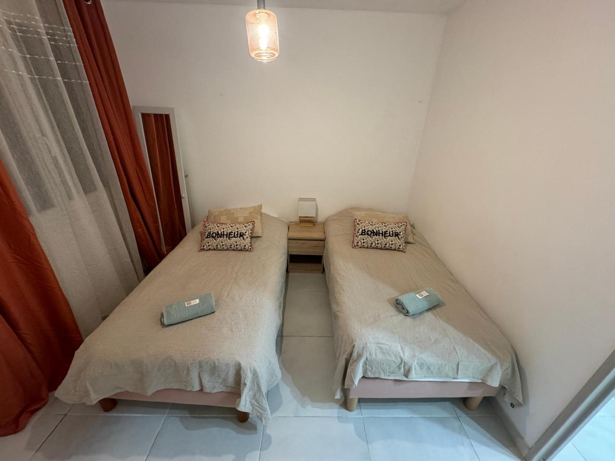 Maison 3Chambres ,Climatisee Ним Екстериор снимка